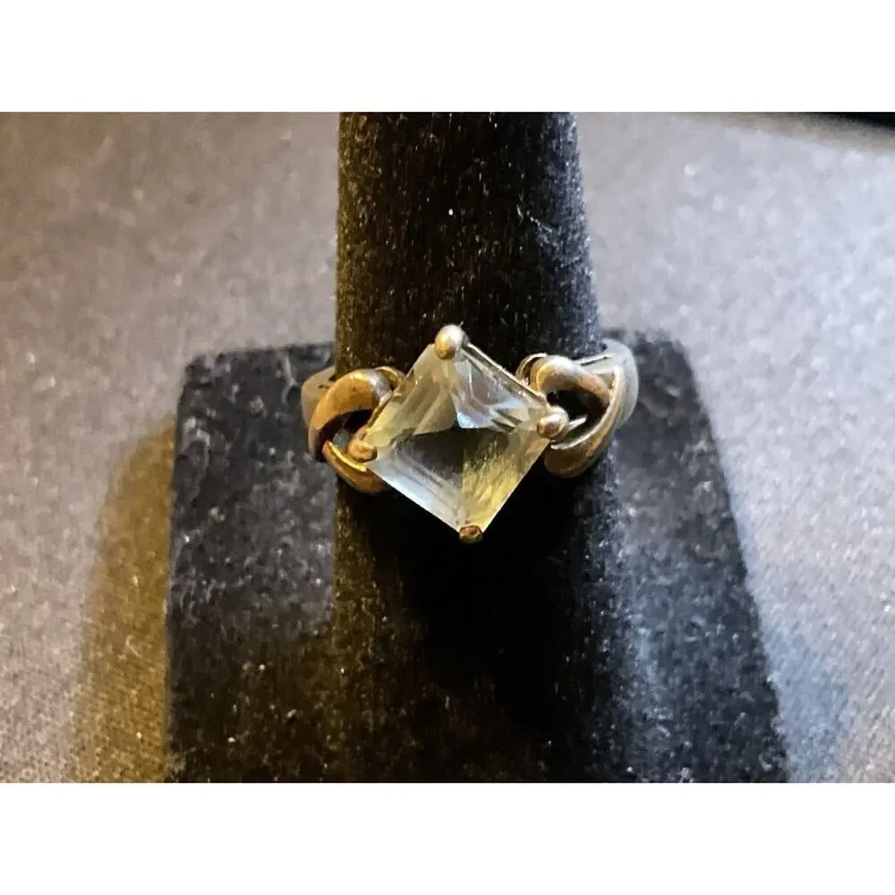 Vintage 925 Sterling Silver With Blue Topaz Stone Size 5.75